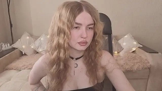 Snapshot of ViolettaLopez chatting on February 5, 2026, 10:09 am ViolettaLopez online show from February 5, 2026, 10:09 am