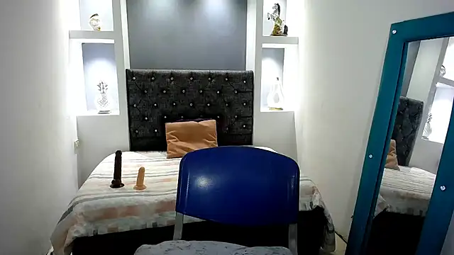 Snapshot of sexy_latynx chatting on November 1, 2025, 3:36 pm sexy latynx online show from November 1, 2025, 3:36 pm