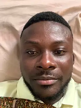 Snapshot of Khendren chatting on March 4, 2026, 8:20 am Khendren online show from March 4, 2026, 8:20 am