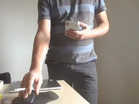 Snapshot of niceguyjr chatting on November 8, 2025, 12:49 pm niceguyjr online show from November 8, 2025, 12:49 pm