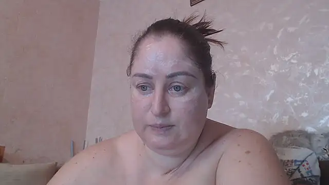 Snapshot of Amy_August chatting on February 20, 2025, 9:44 am Amy August online show from February 20, 2025, 9:44 am
