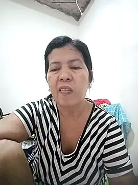 TropicalFlower online show from February 6, 2026, 3:22 am