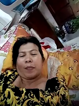 TropicalFlower online show from February 11, 2026, 6:18 am