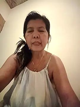 TropicalFlower online show from April 16, 2026, 10:49 am