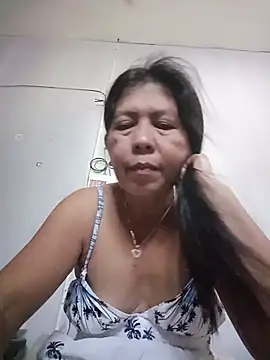 Snapshot of TropicalFlower chatting on July 4, 2026, 10:21 am TropicalFlower online show from July 4, 2026, 10:21 am