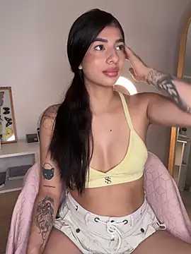 Veronica ar online show from April 12, 2026, 3:11 am