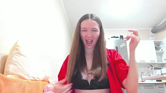 Snapshot of Naughty_Molly chatting on October 29, 2025, 3:03 pm Naughty Molly online show from October 29, 2025, 3:03 pm