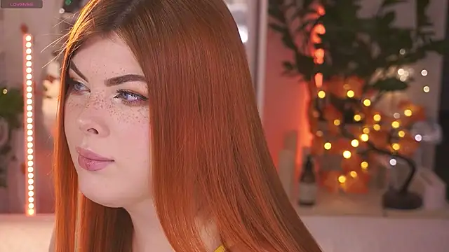 Ffoxyflame online show from October 28, 2025, 12:25 am