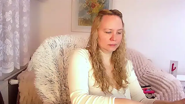 Snapshot of Sarah4you chatting on January 23, 2025, 9:50 pm Sarah4you online show from January 23, 2025, 9:50 pm