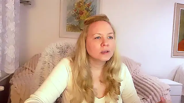 Sarah4you online show from February 27, 2025, 9:47 pm