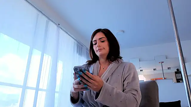 mandi4pole  online show from January 15, 2025, 8:48 pm