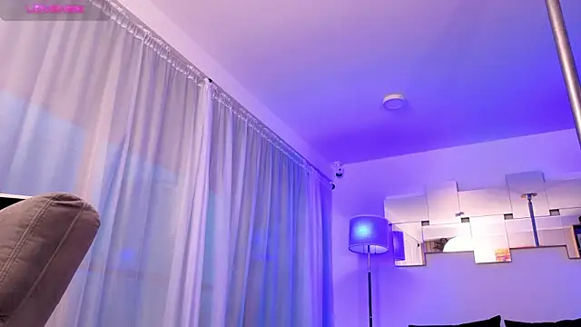 mandi4pole  online show from January 24, 2025, 11:12 pm