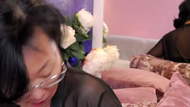 Asian legs online show from February 21, 2026, 9:54 am