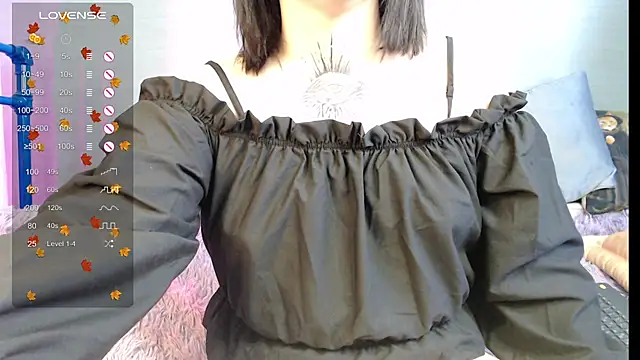 ivamayy online show from October 31, 2025, 8:15 am