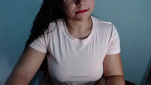 Snapshot of lizbodu chatting on December 9, 2024, 10:20 pm lizbodu online show from December 9, 2024, 10:20 pm