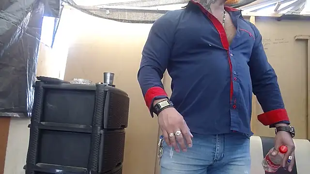 hardrock982 online show from December 3, 2024, 1:43 pm