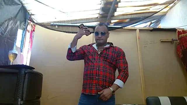 hardrock982 online show from February 6, 2025, 1:32 pm