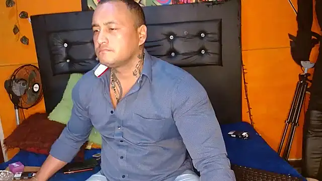 hardrock982 online show from March 12, 2025, 1:08 pm