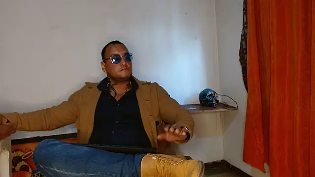 hardrock982 online show from March 21, 2025, 1:45 pm