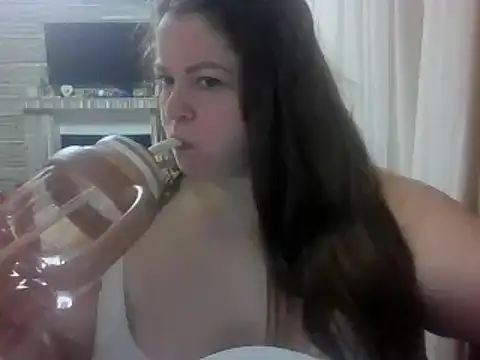 cute  cherry online show from February 24, 2026, 9:13 pm