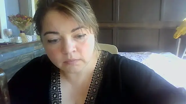 cute  cherry online show from July 1, 2026, 7:10 am
