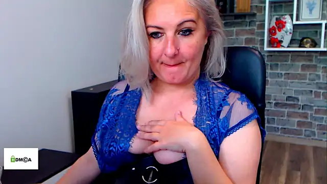angel devil milf online show from May 31, 2026, 11:39 am