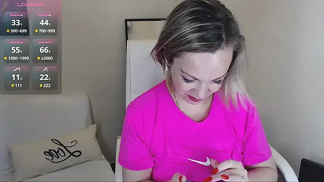 Tilly Eliot online show from January 10, 2025, 7:00 pm