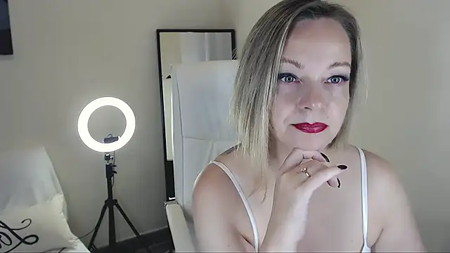 Tilly Eliot online show from January 30, 2025, 4:24 pm