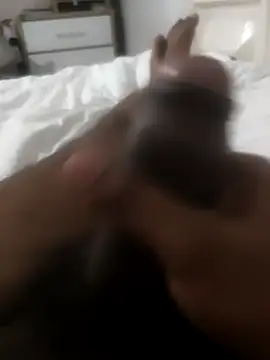 Snapshot of omar23121 chatting on March 21, 2025, 12:29 am omar23121 online show from March 21, 2025, 12:29 am