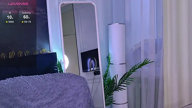 SofiaFoster  online show from February 25, 2026, 6:01 am