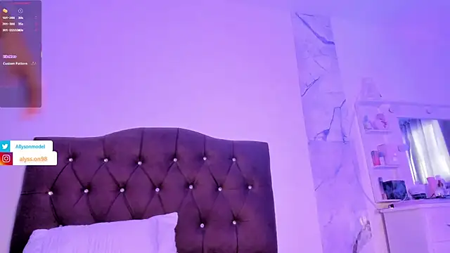 alysson 18 online show from March 16, 2026, 2:43 pm