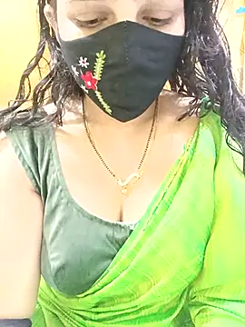 Snapshot of Rising_Smiler chatting on October 7, 2025, 4:42 am Rising Smiler online show from October 7, 2025, 4:42 am