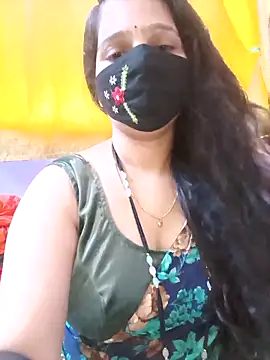 Snapshot of Rising_Smiler chatting on October 15, 2025, 7:08 am Rising Smiler online show from October 15, 2025, 7:08 am