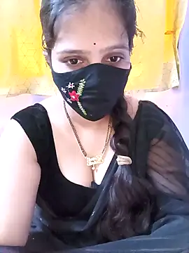 Snapshot of Rising_Smiler chatting on October 26, 2025, 9:26 am Rising Smiler online show from October 26, 2025, 9:26 am