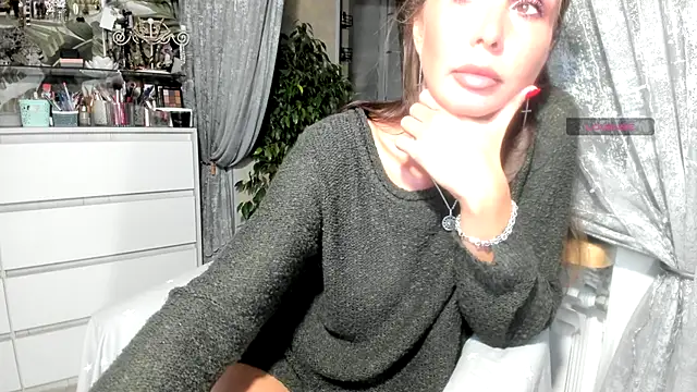 Snapshot of Aurora108 chatting on October 4, 2025, 10:08 pm Aurora108 online show from October 4, 2025, 10:08 pm