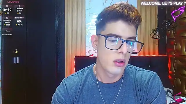 angel sexyevil online show from November 3, 2025, 12:28 pm