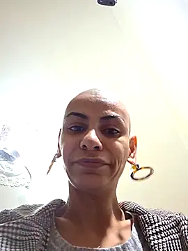 hotSANDRA STARR online show from October 6, 2025, 10:02 am