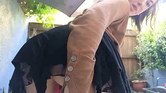 Snapshot of TopsyWilde chatting on October 2, 2025, 8:21 am TopsyWilde online show from October 2, 2025, 8:21 am