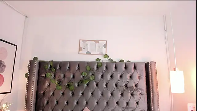 Kim Blane online show from February 7, 2025, 11:12 am