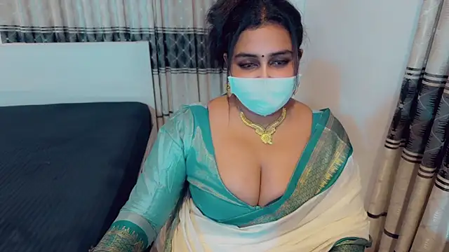 Snapshot of SonY_CaM chatting on May 12, 2026, 5:32 pm SonY CaM online show from May 12, 2026, 5:32 pm