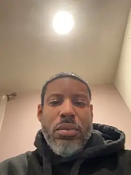 Snapshot of SlightEvidence chatting on January 8, 2025, 10:59 am SlightEvidence online show from January 8, 2025, 10:59 am