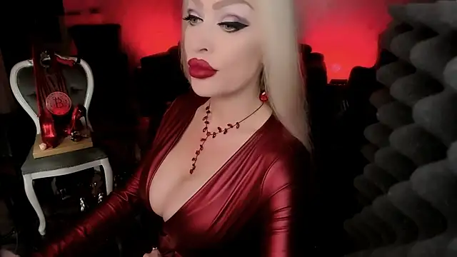 Snapshot of GreedyFinDom chatting on March 12, 2025, 4:51 am GreedyFinDom online show from March 12, 2025, 4:51 am