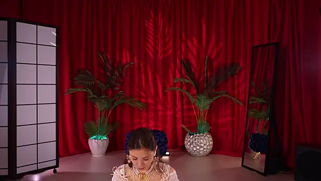 KittyCaitlin online show from October 14, 2025, 11:27 pm