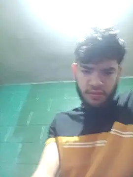 modelo38528061 online show from March 9, 2025, 8:18 am