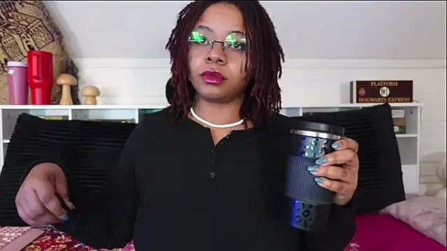 -khayaparker online show from February 19, 2026, 7:32 pm