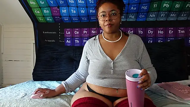 -khayaparker online show from April 16, 2026, 6:41 pm