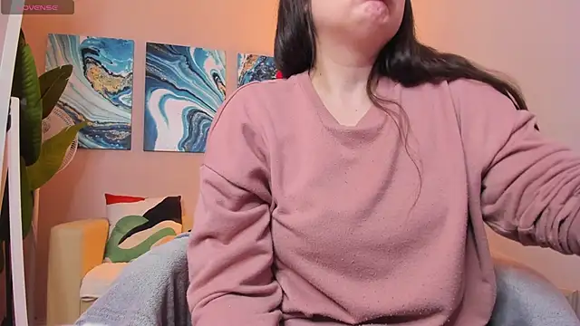 BattyMoll online show from March 19, 2025, 3:19 pm