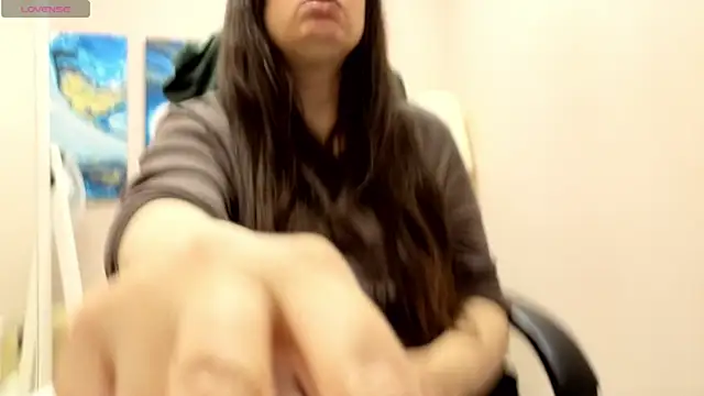 BattyMoll online show from October 19, 2025, 3:34 pm