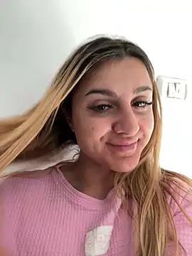 NicolePlay online show from May 16, 2026, 4:53 am