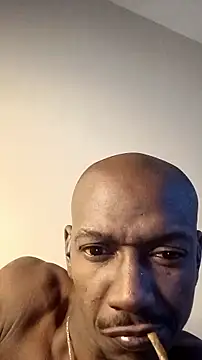 Snapshot of RinsingWood84 chatting on December 1, 2025, 12:43 pm RinsingWood84 online show from December 1, 2025, 12:43 pm